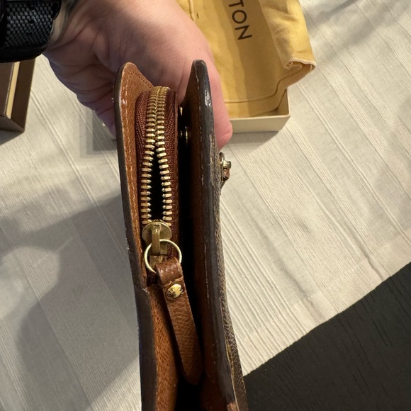 Louis Vuitton XL large wallet/clutch - Picture 9 of 10